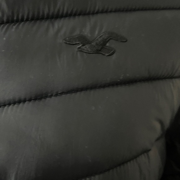 HOLLISTER Men's Black Puffer Collection zip up with hood size Small - Picture 3 of 7